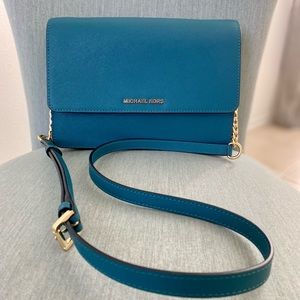 Michael Kors Daniela Large Gusset Crossbody